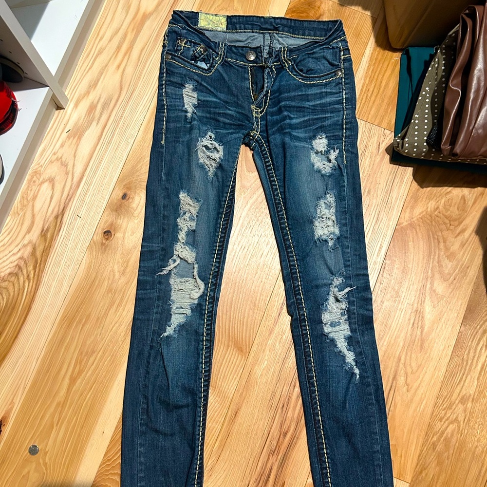 Machine! The best ripped jeans